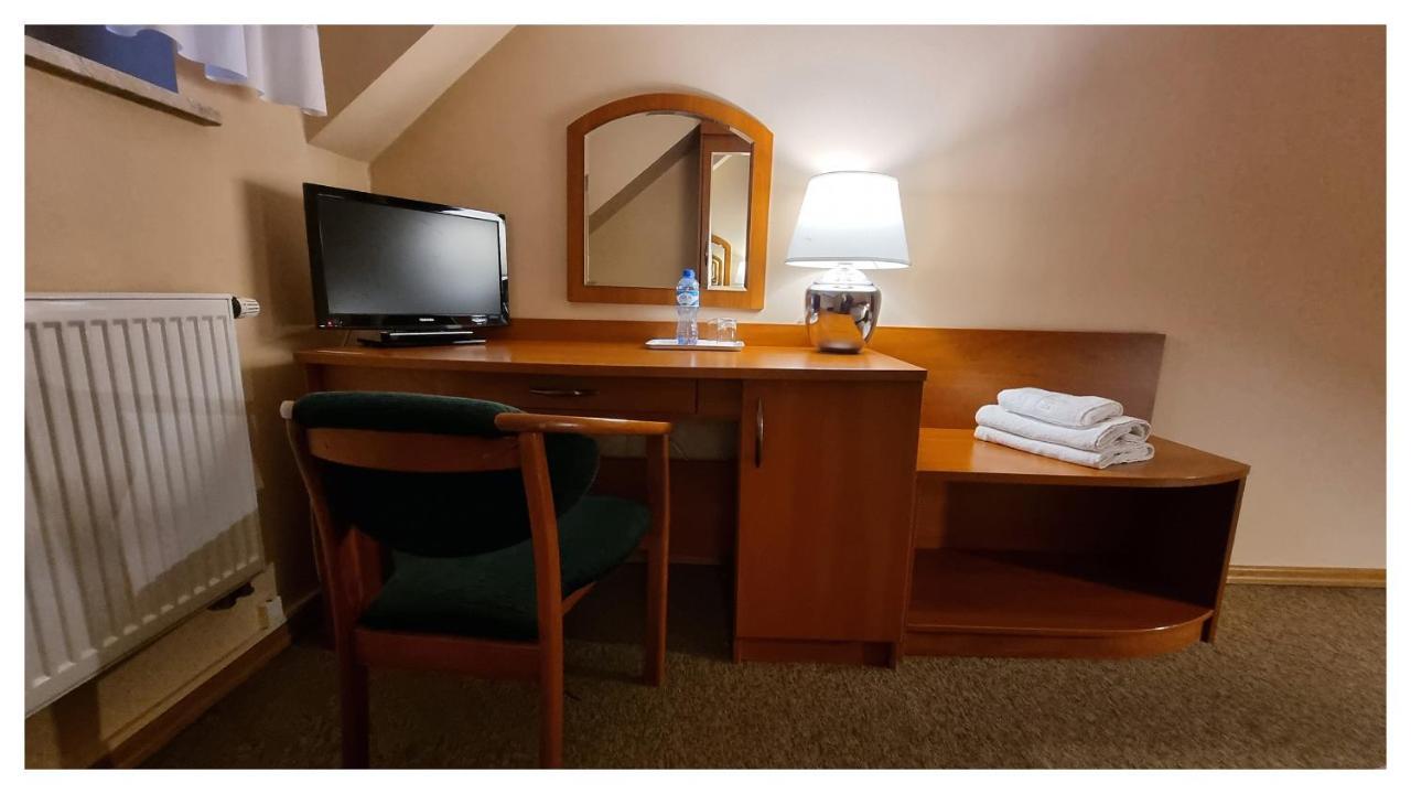 Hotel Jola Września Exteriör bild
