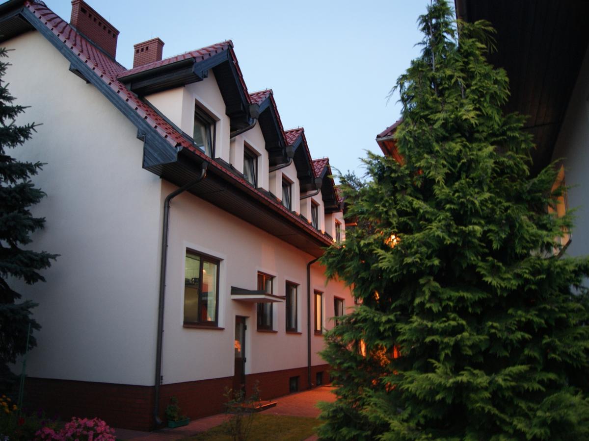 Hotel Jola Września Exteriör bild